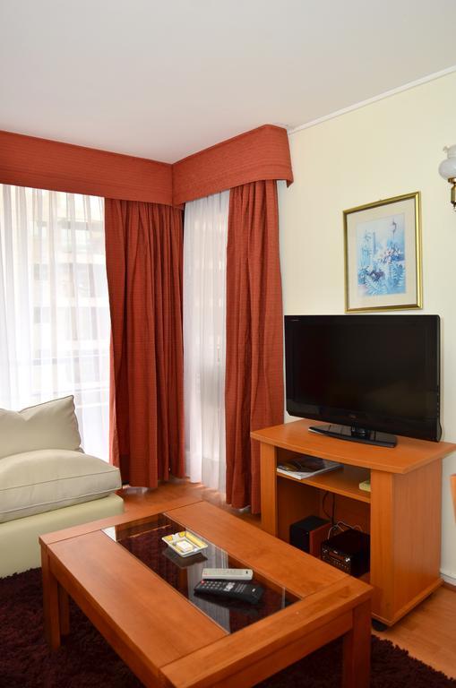 Rent A Home Bosque Norte Santiago Eksteriør bilde